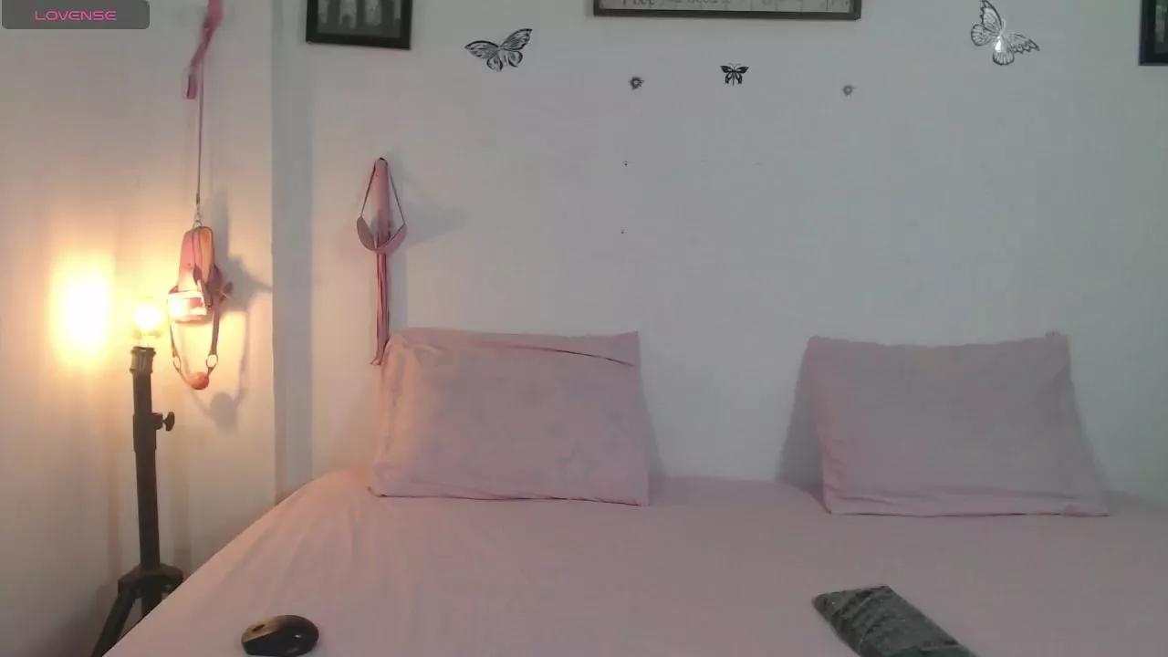 pinkvalentina on Cam4 