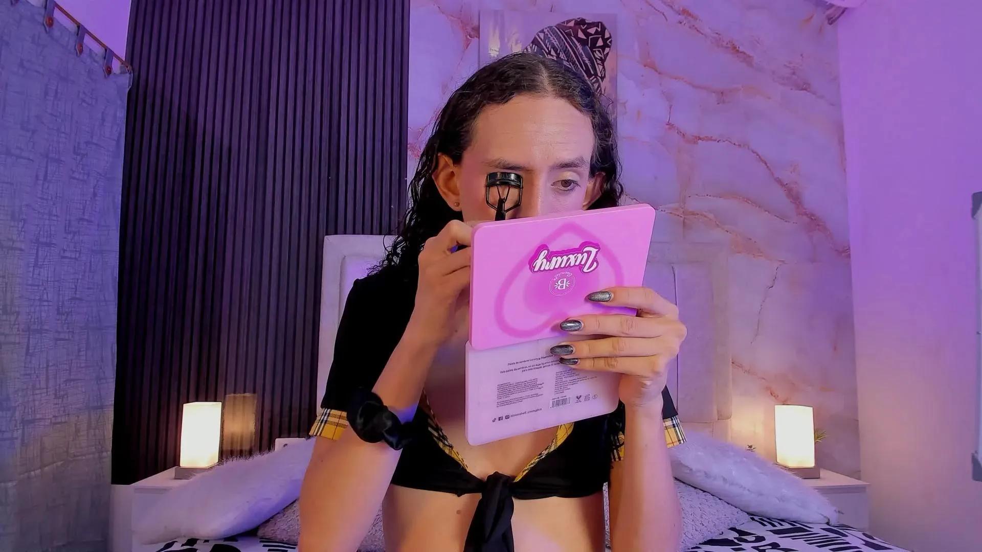 Offline pinky_peach_ on Cam4