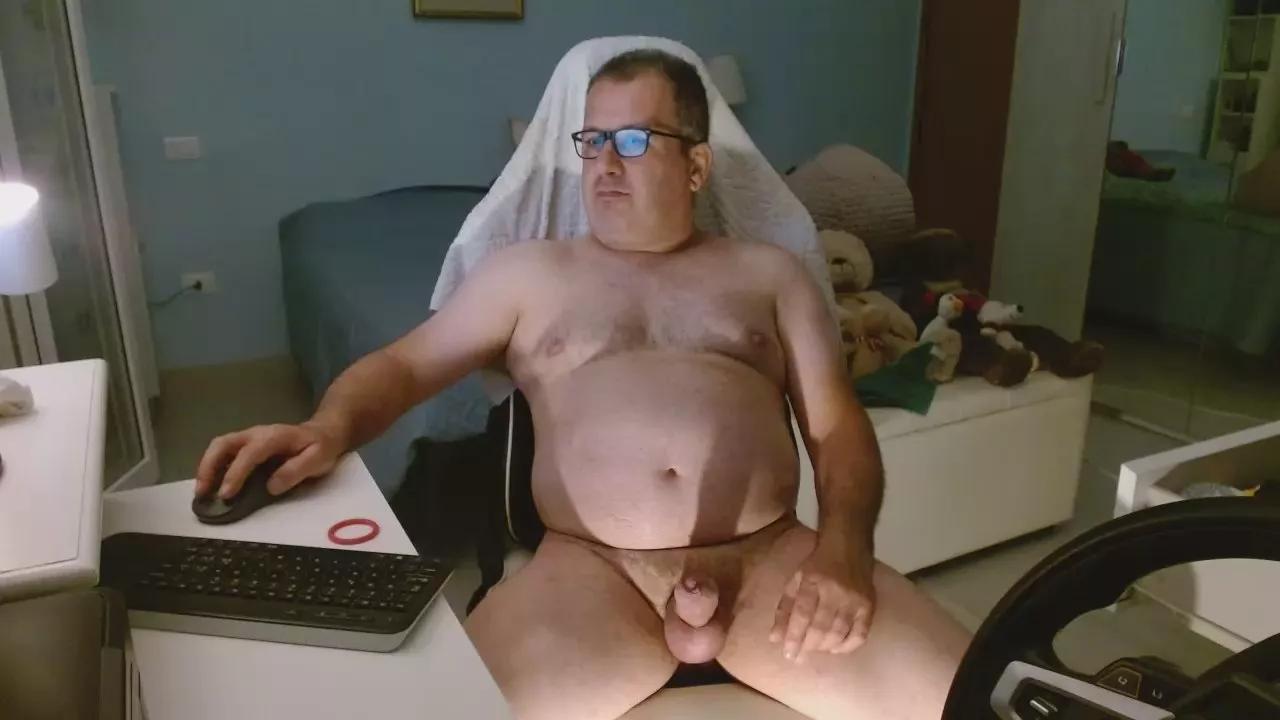 pistolino17 on Cam4