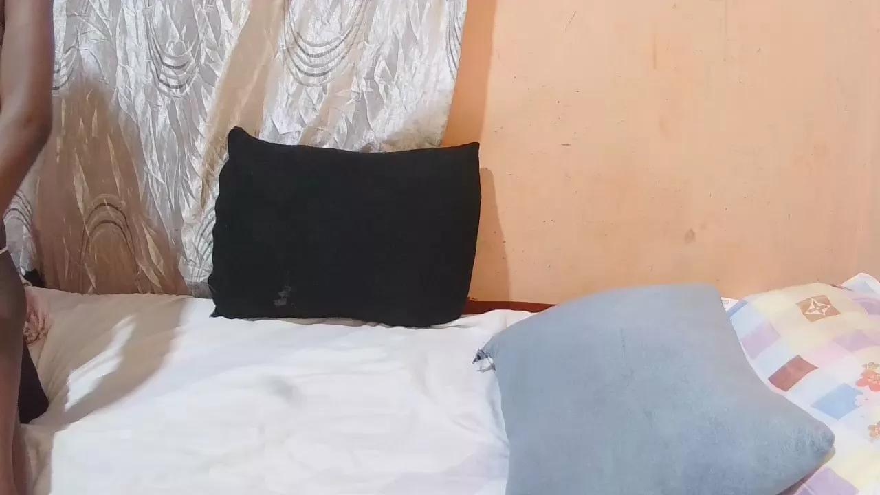 pretty_sonia on Cam4 