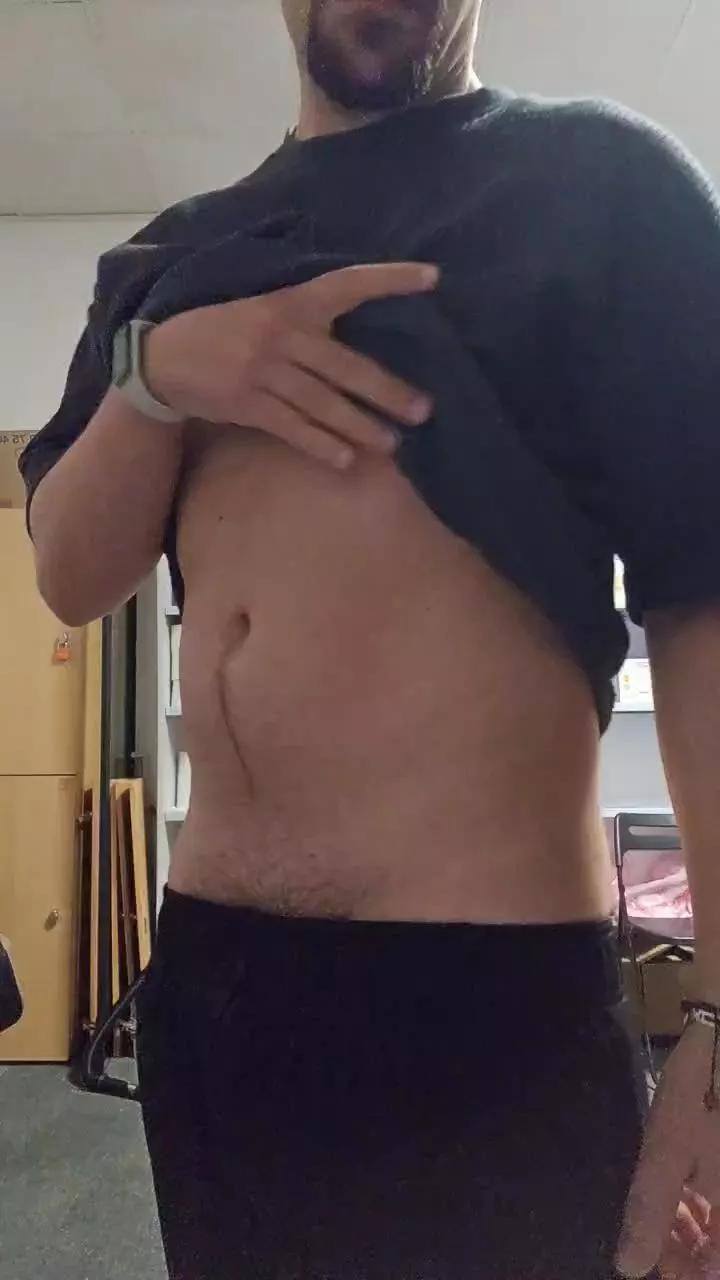 Offline Publicdick97 on Cam4