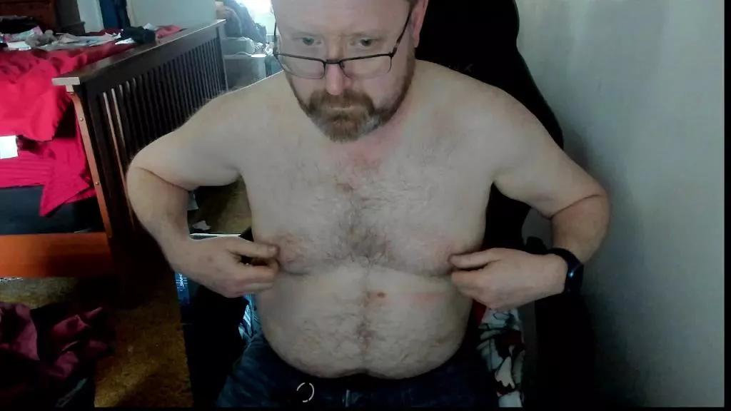 pumpmeup261 on Cam4 