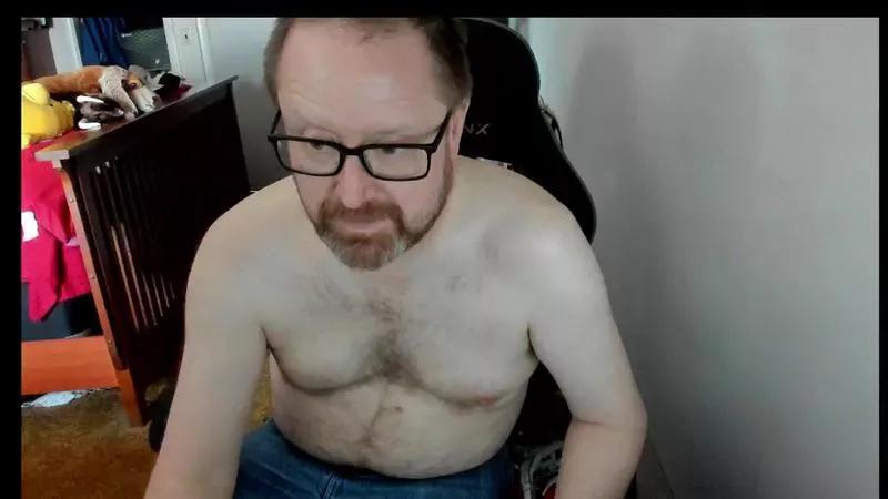 pumpmeup261 on Cam4 