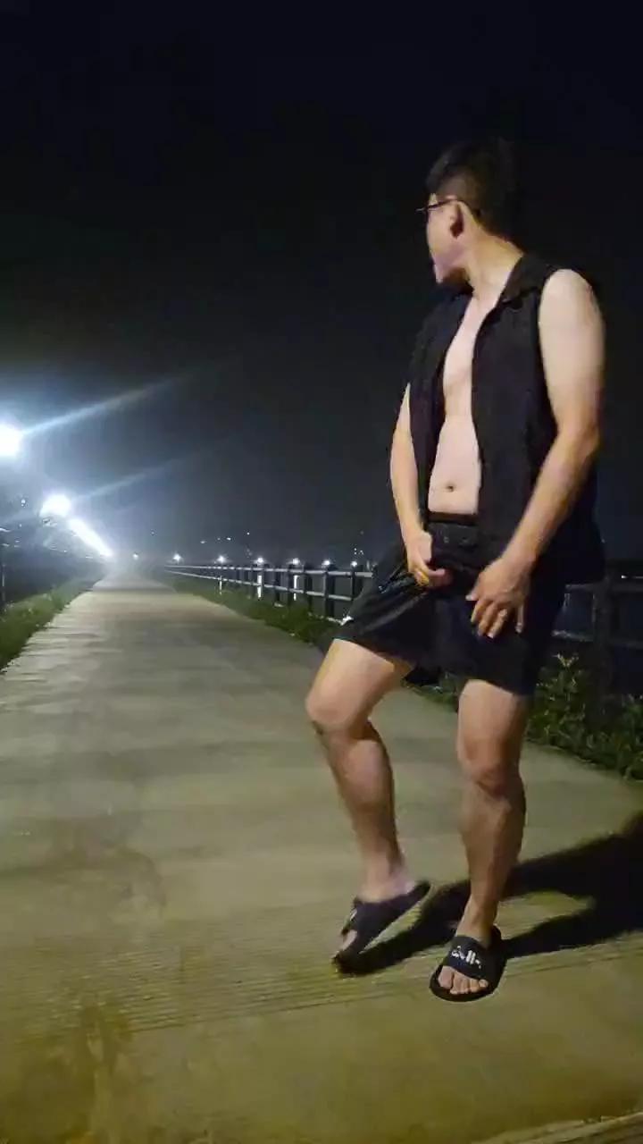pw9399 on Cam4 