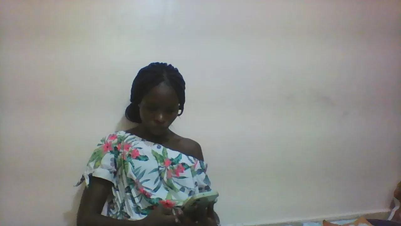 Queen_grashia on Cam4 