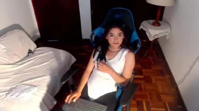 Freechat queenrose_1 on Cam4