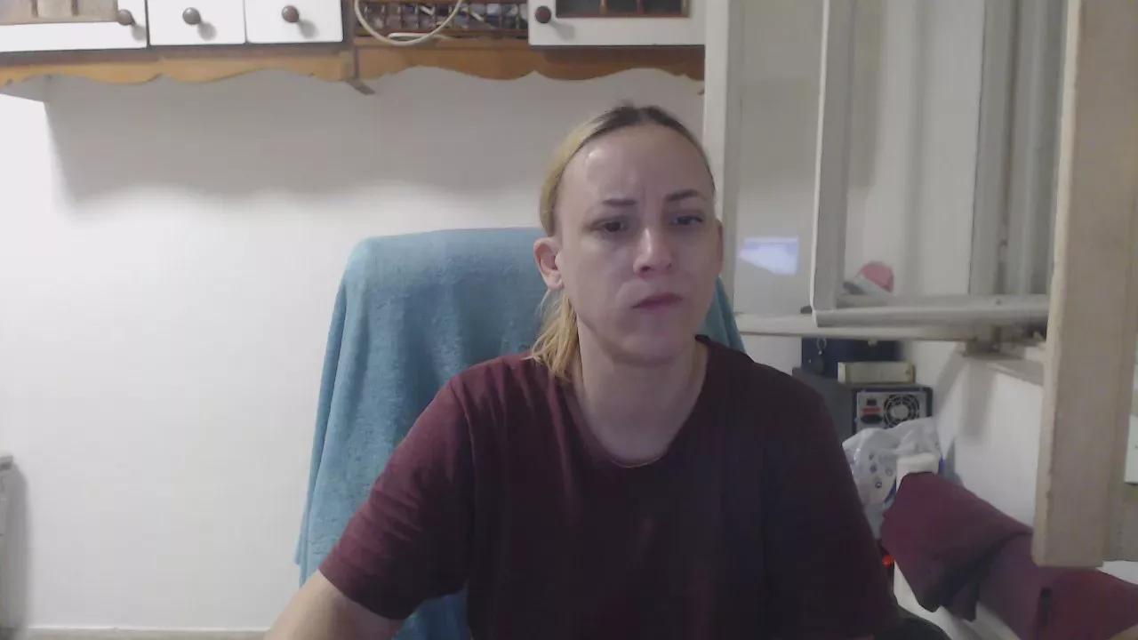 queensinner on Cam4 