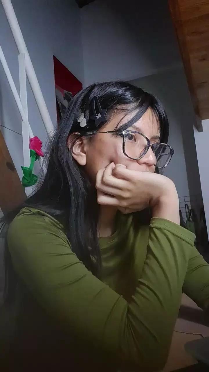 Freechat r0m44 on Cam4