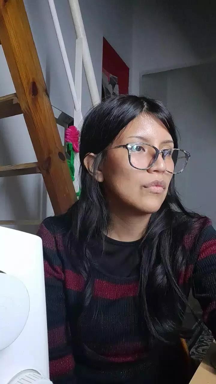 Freechat r0m44 on Cam4