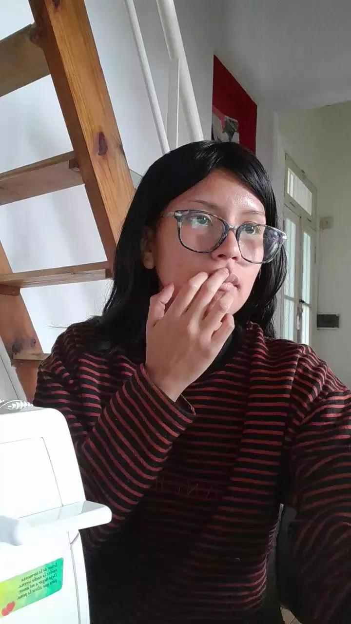 Freechat r0m44 on Cam4