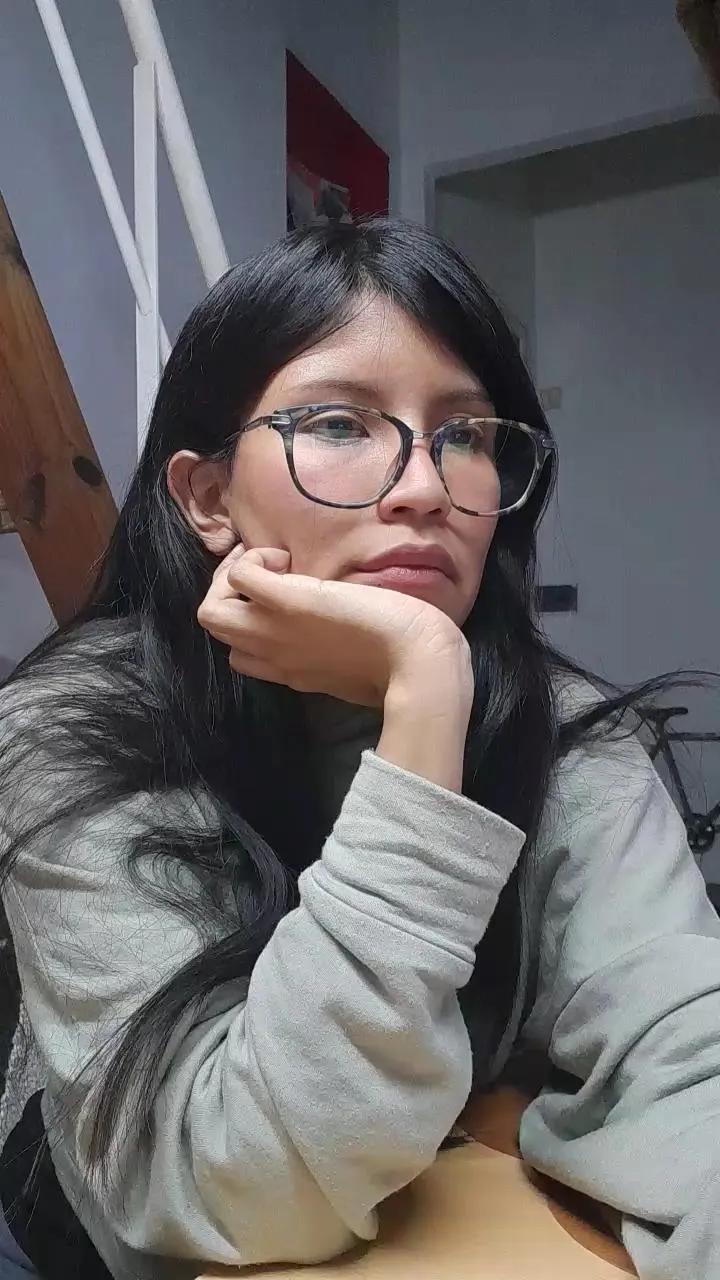 Freechat r0m44 on Cam4