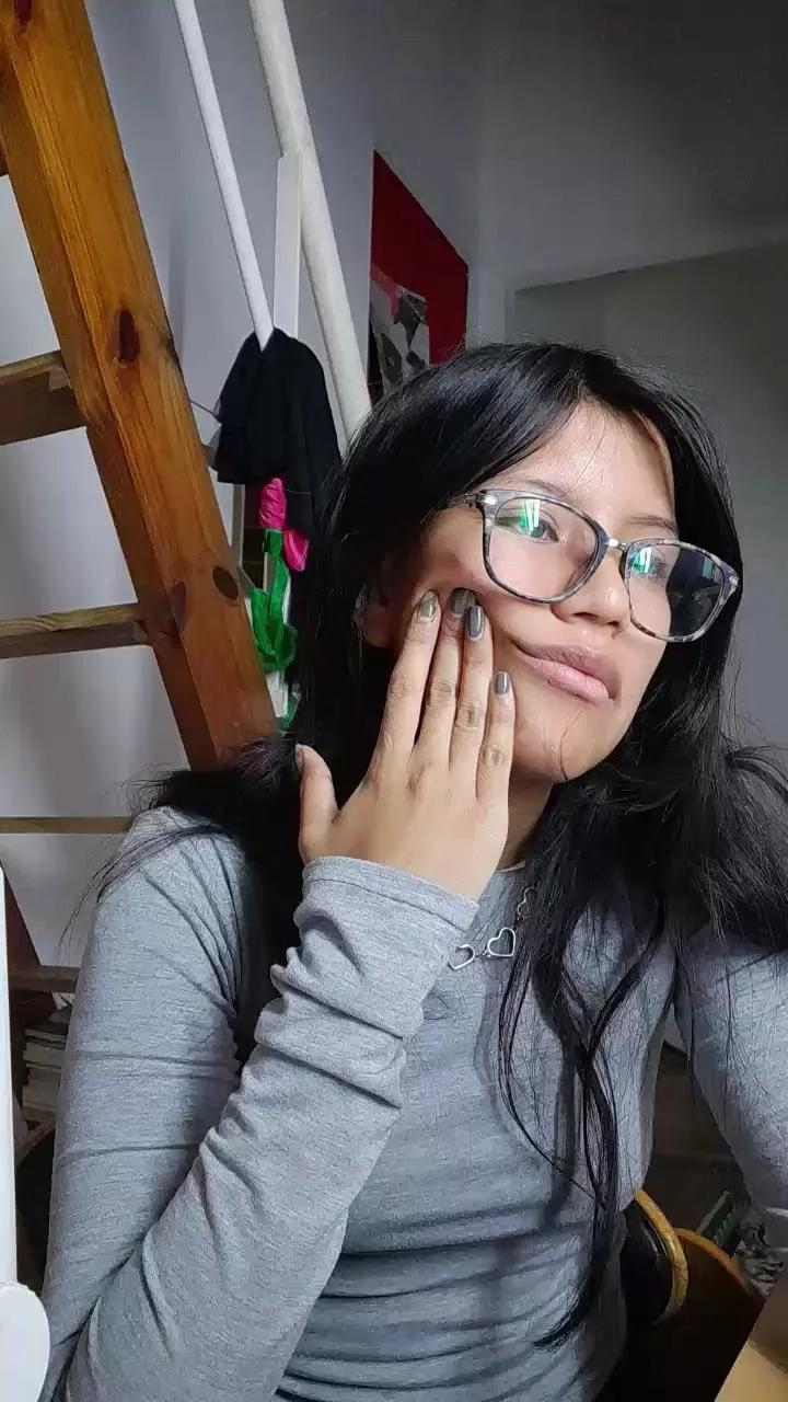 Freechat r0m44 on Cam4