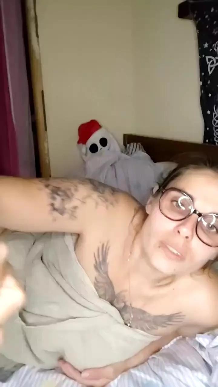 Ragnarhilde on Cam4 
