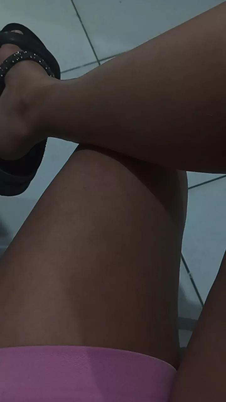 Raissa084 on Cam4 