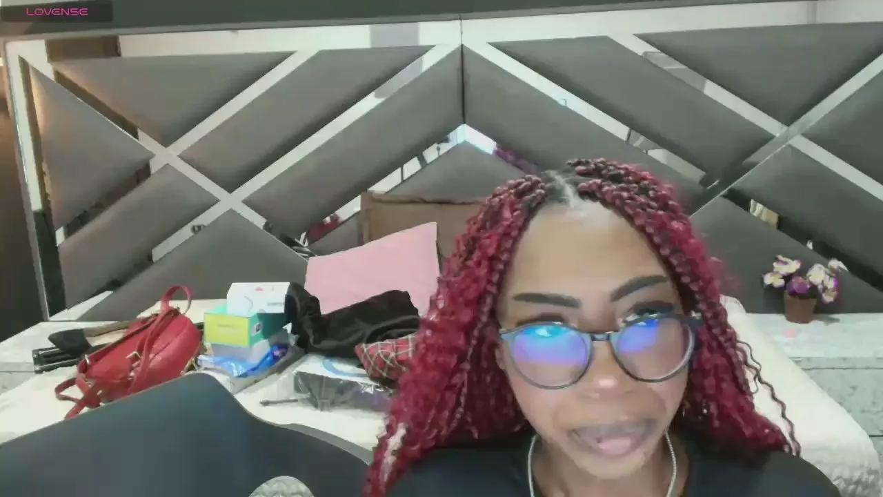 Offline Raqueljones_ on Cam4