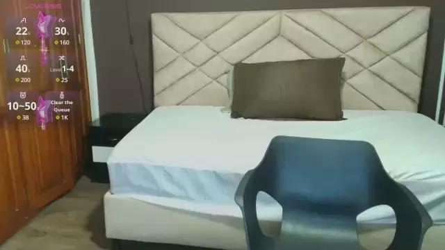 Offline Raqueljones_ on Cam4