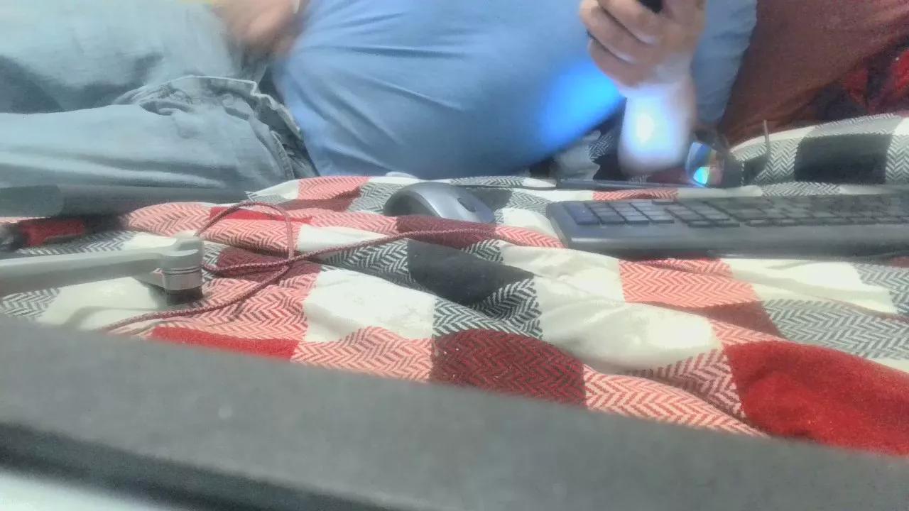 Offline rdy4spunfun on Cam4