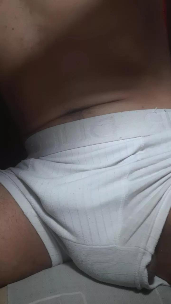 RealChicoBoy on Cam4 