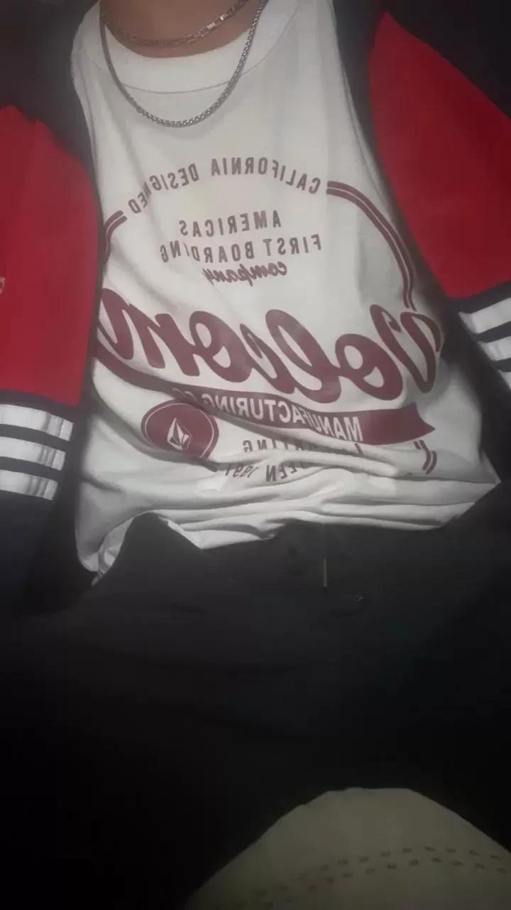 RealChicoBoy on Cam4 
