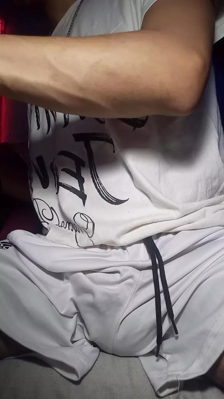 RealChicoBoy on Cam4 