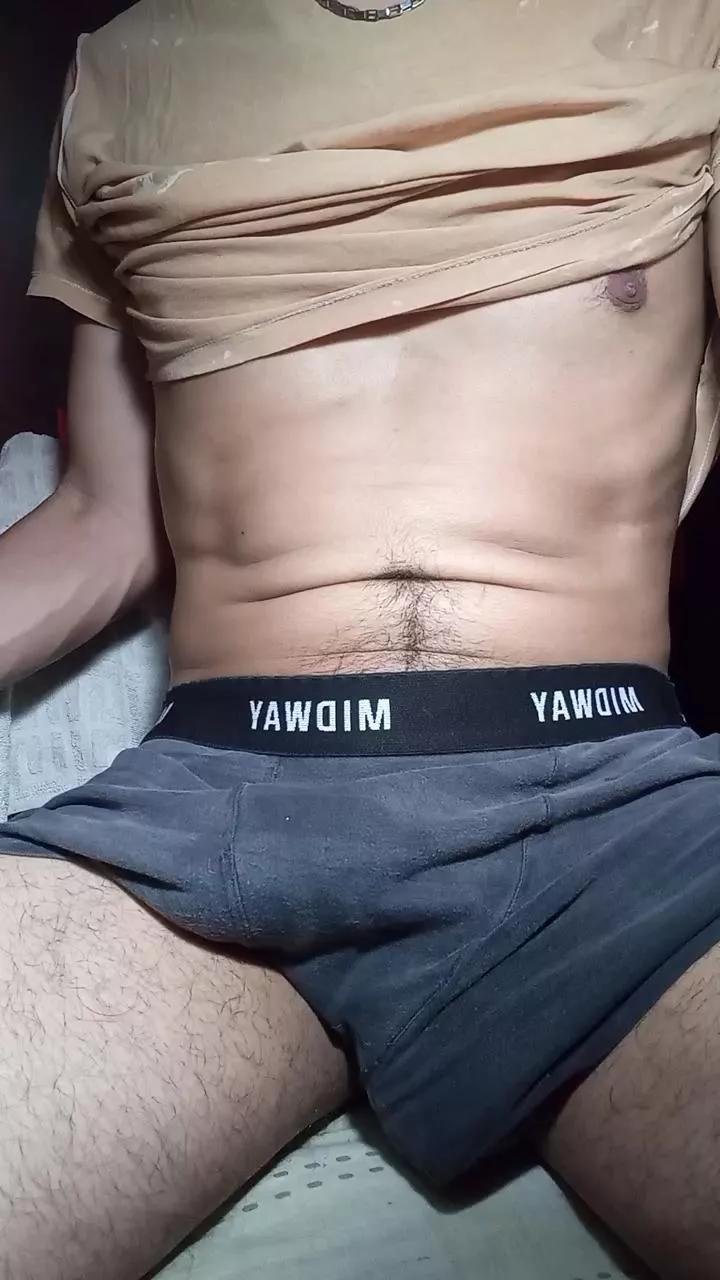 RealChicoBoy on Cam4 