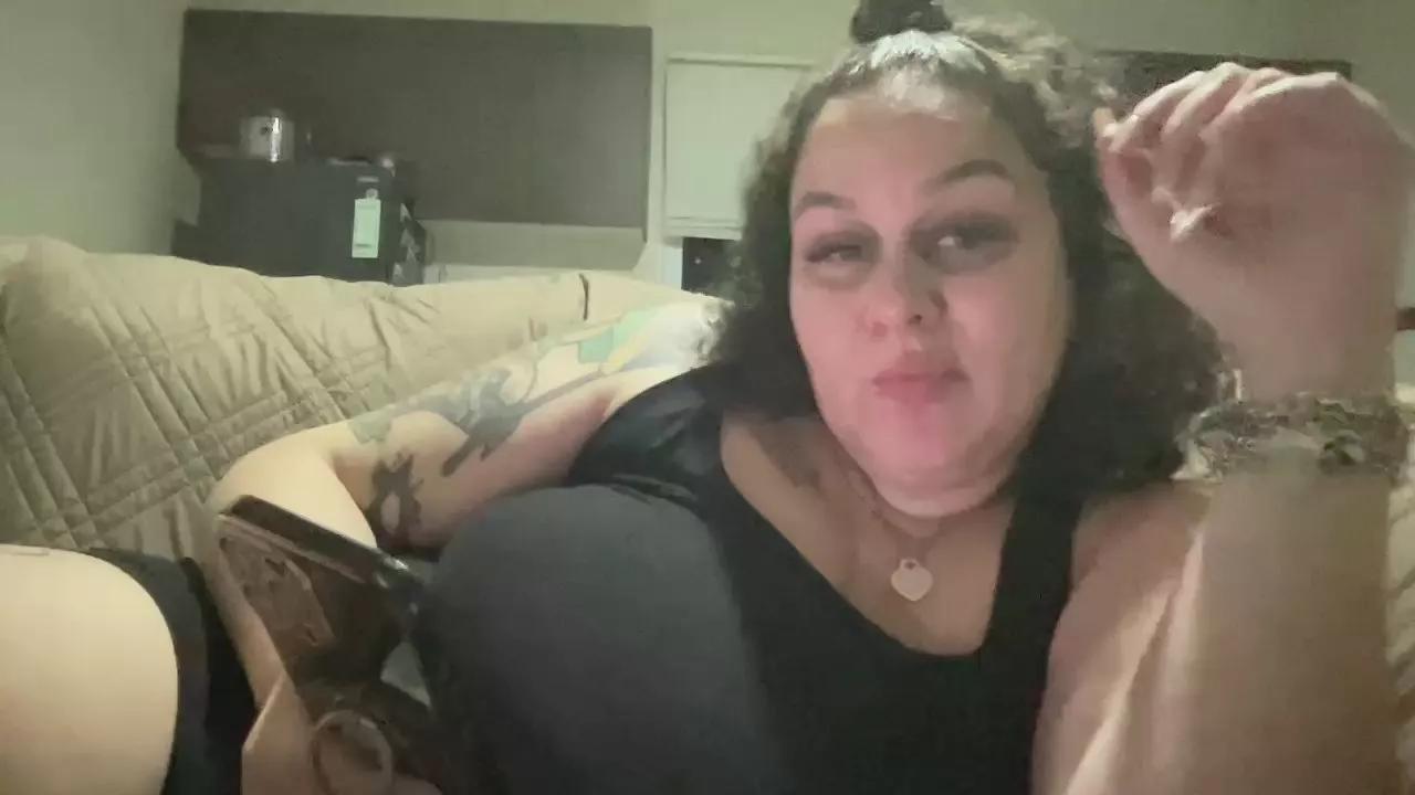 RealHomewrecker on Cam4 