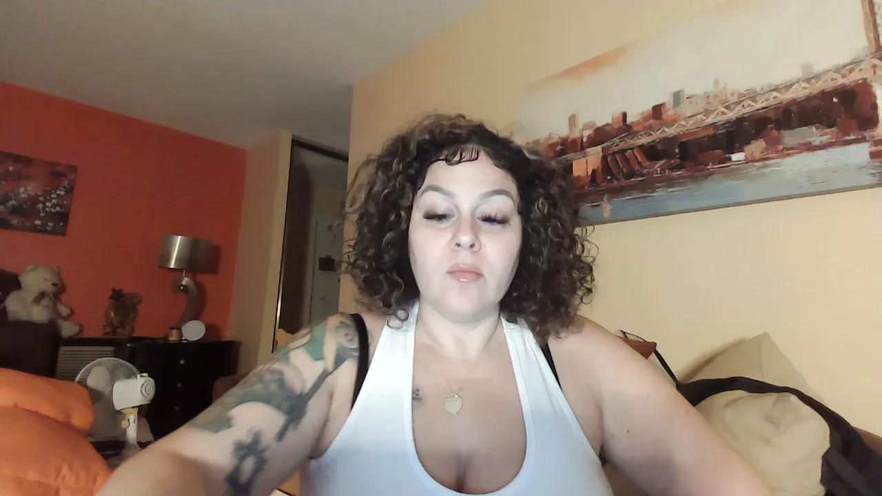 RealHomewrecker on Cam4 