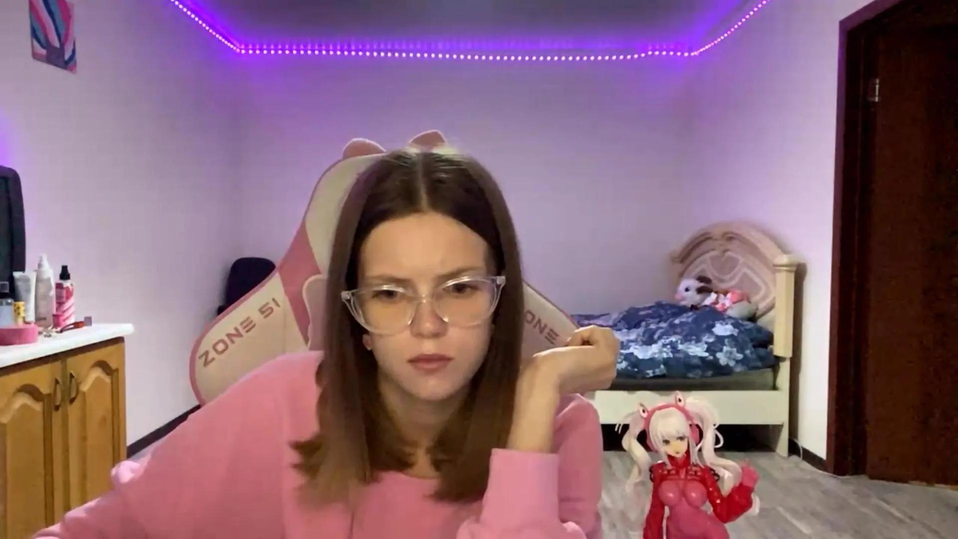 RebekahSissel on Cam4