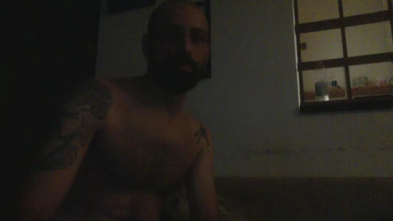 REDWEED on Cam4 