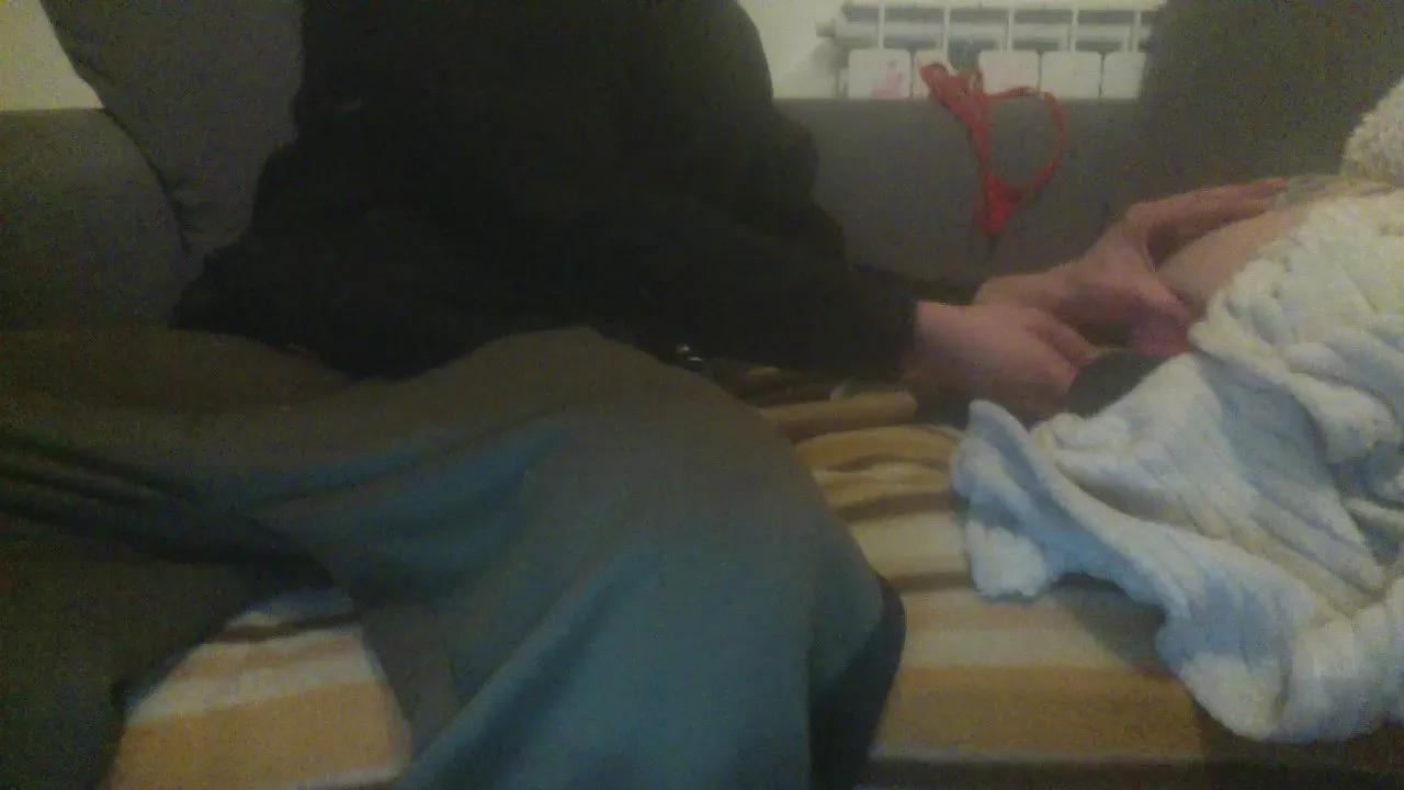 REDWEED on Cam4 