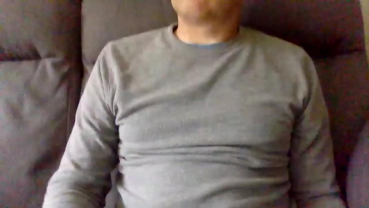regularrob on Cam4 
