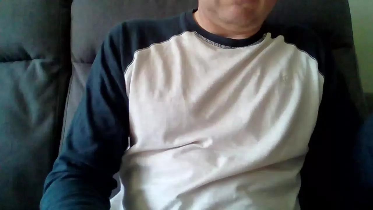 regularrob on Cam4 