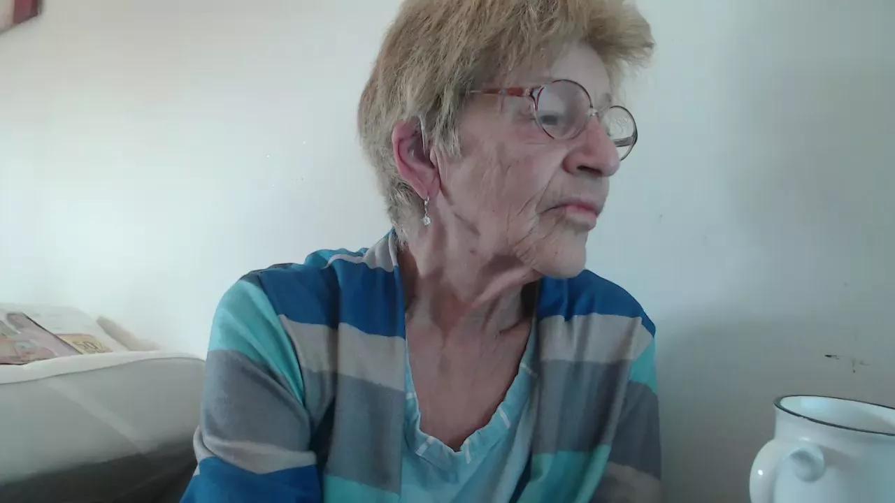 reifedame59 on Cam4 