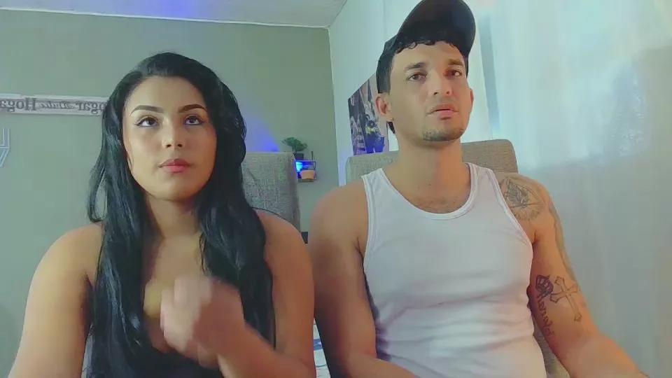 Reina_paola on Cam4 
