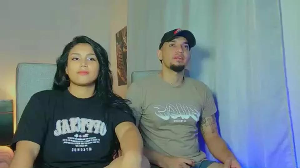 Reina_paola on Cam4 