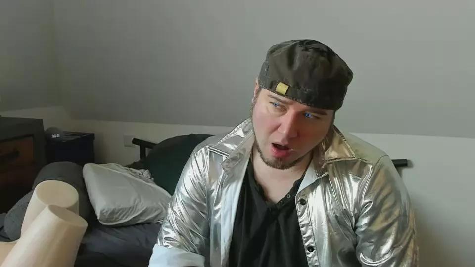 RLPlover on Cam4 