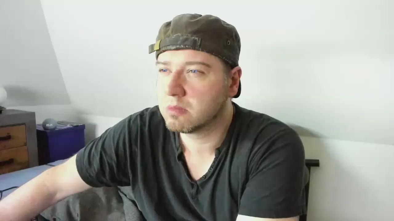 RLPlover on Cam4 