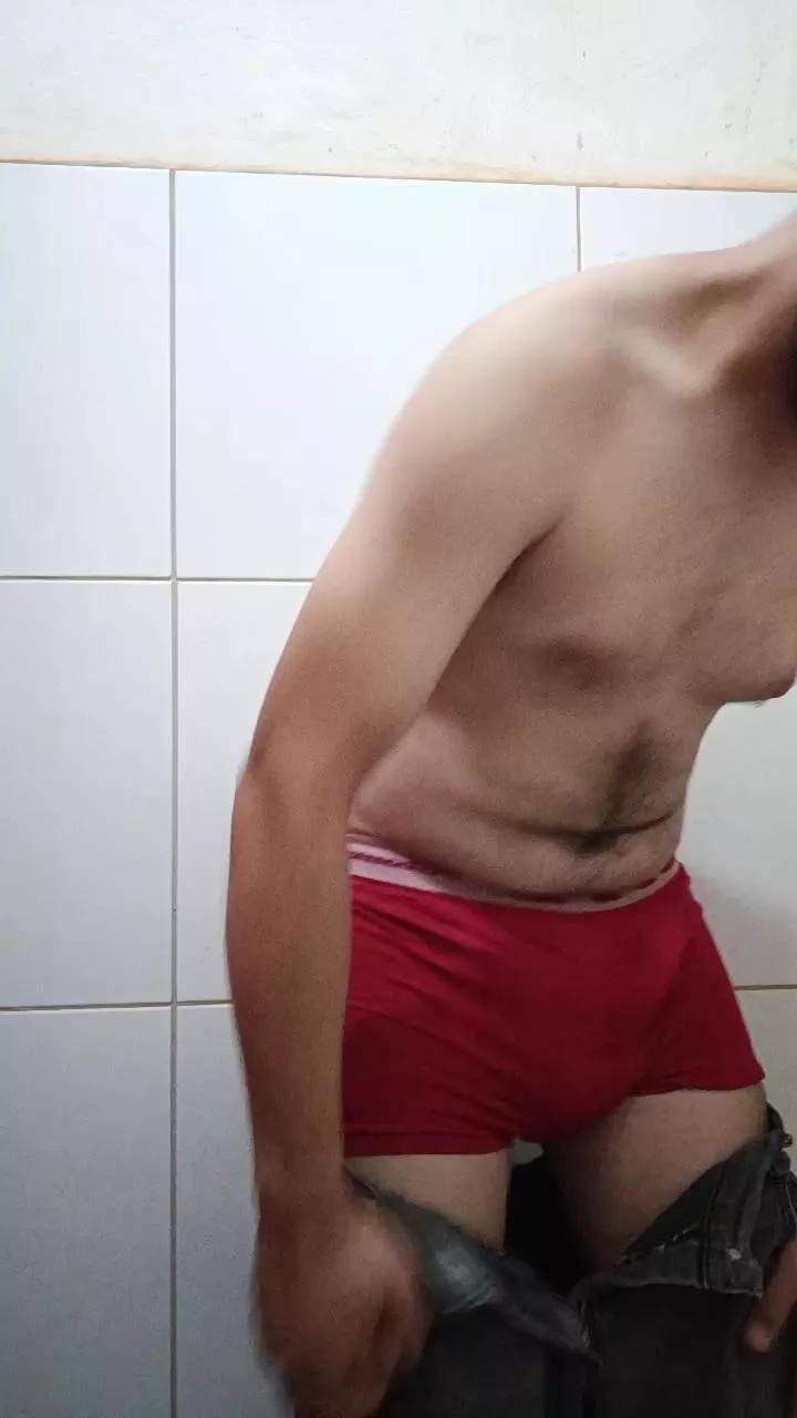 Rockmaia98 on Cam4 