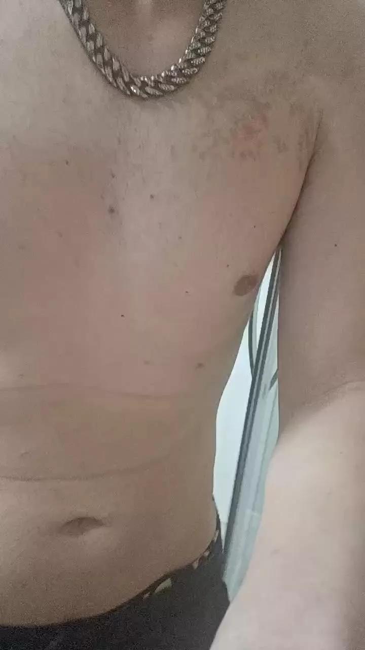 rodrigo1995 on Cam4 