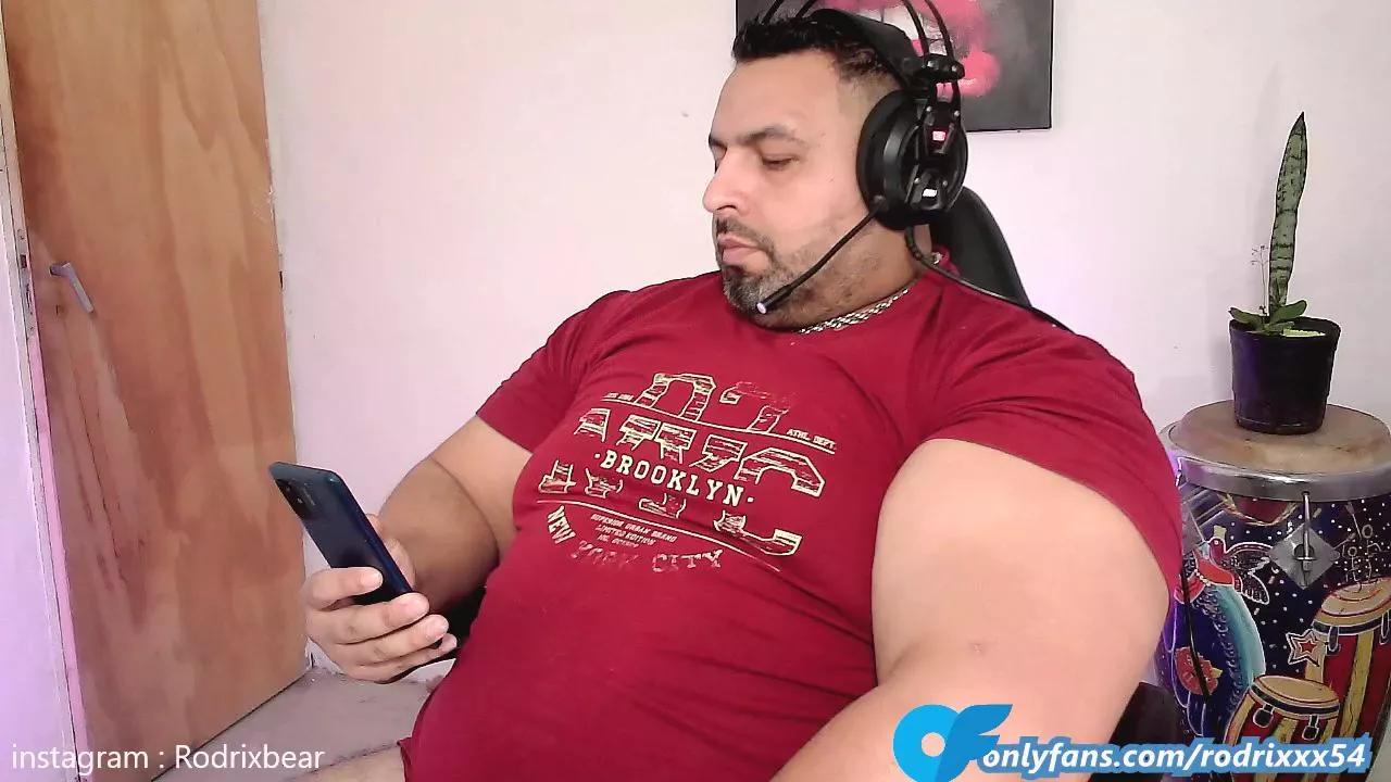 Offline Rodrix54 on Cam4