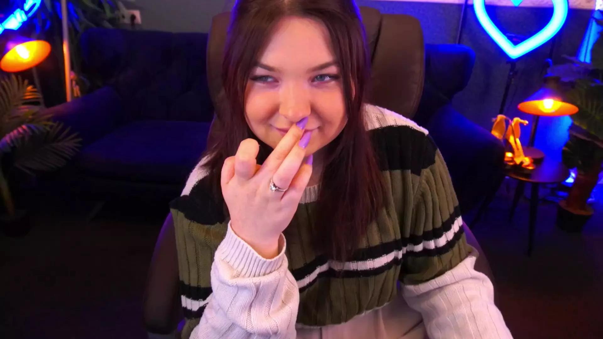 Freechat RoseMonroee on Cam4