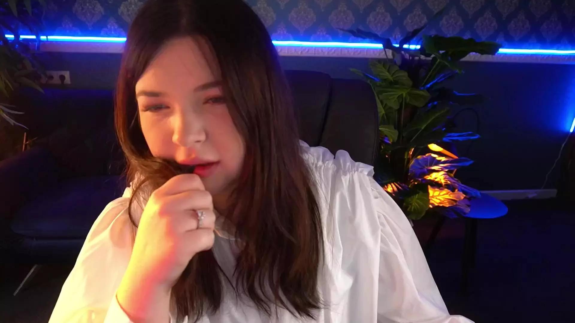 Freechat RoseMonroee on Cam4