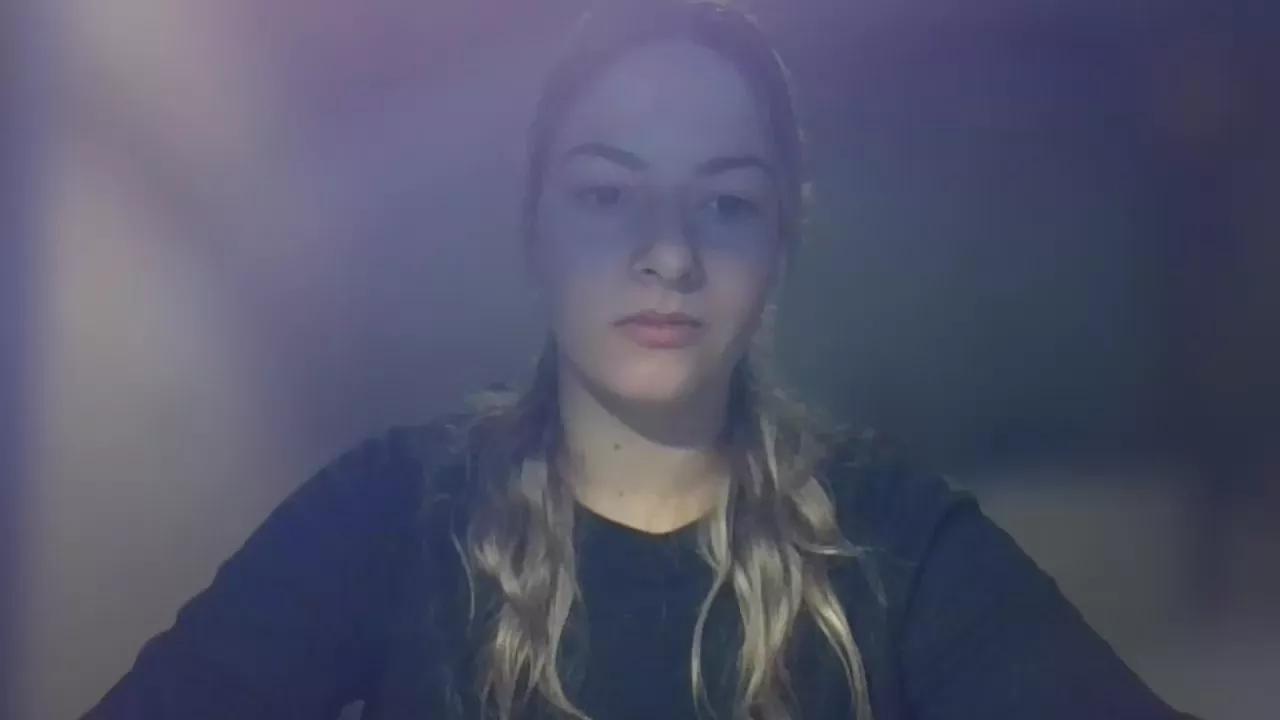 Rosie_June on Cam4 