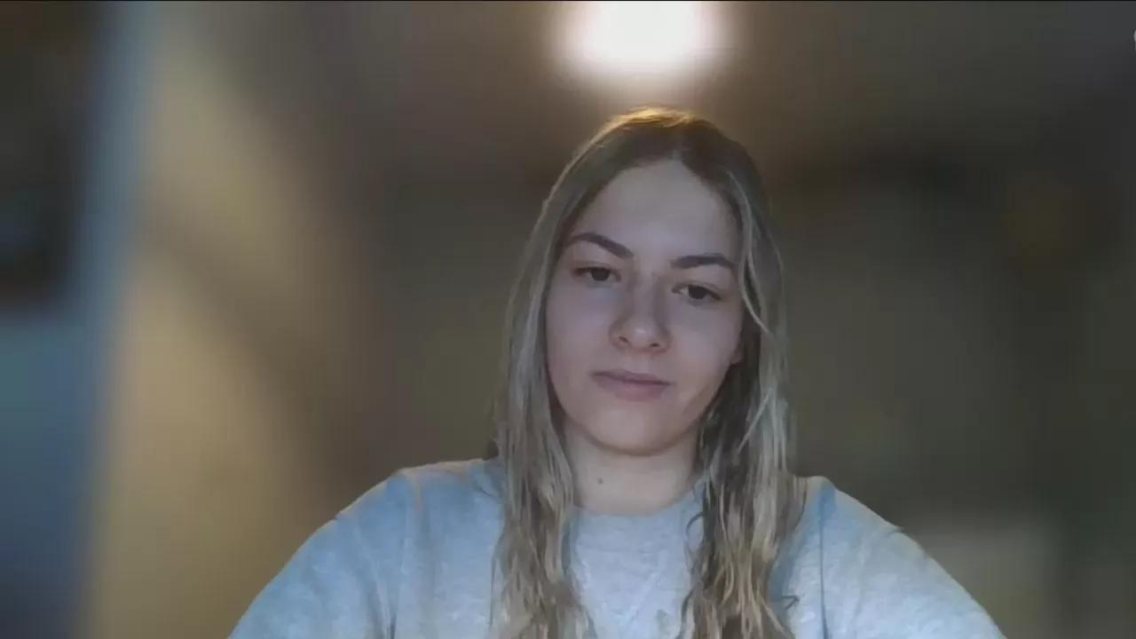 Rosie_June on Cam4 