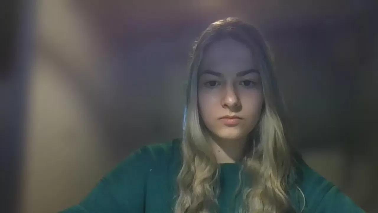 Rosie_June on Cam4 
