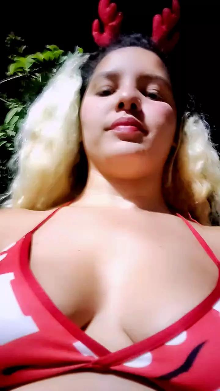 Rossita_Golden1 on Cam4 