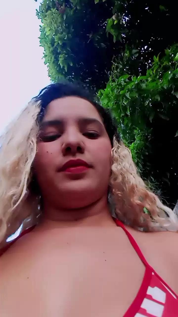 Rossita_Golden1 on Cam4 
