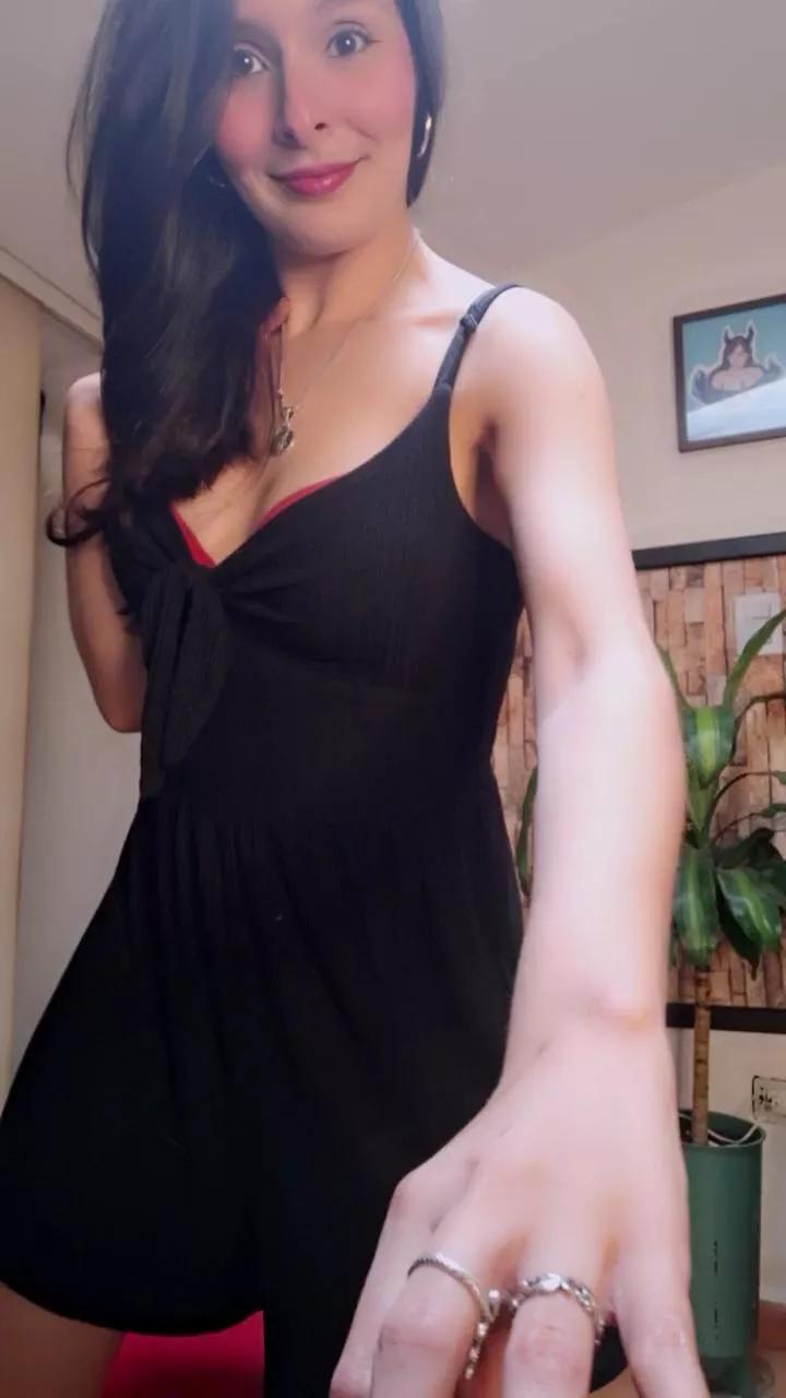 Roxannepiggy on Cam4 