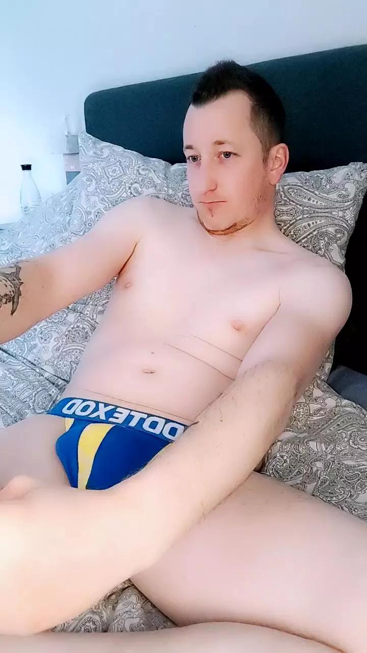 roy21jahre on Cam4 