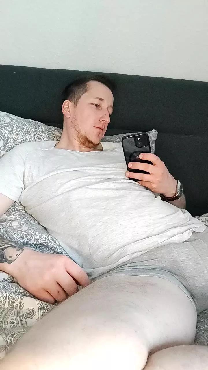 roy21jahre on Cam4 